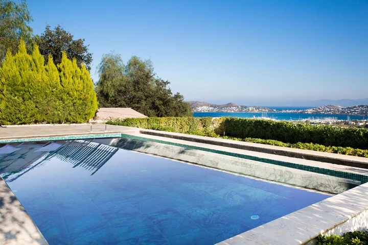 Яликавак: Important Group Villa Prestige