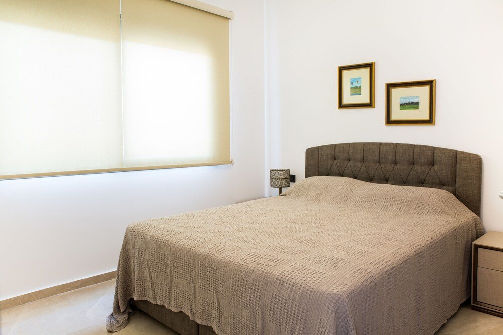 Яликавак: Important Group Villa Green