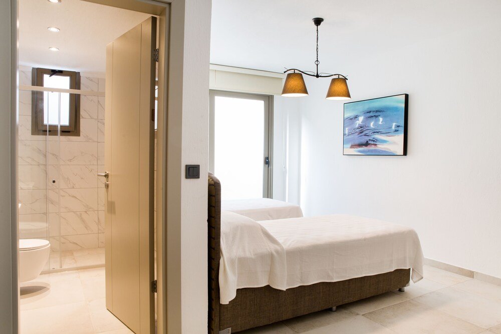 Яликавак: Important Group Villa Green