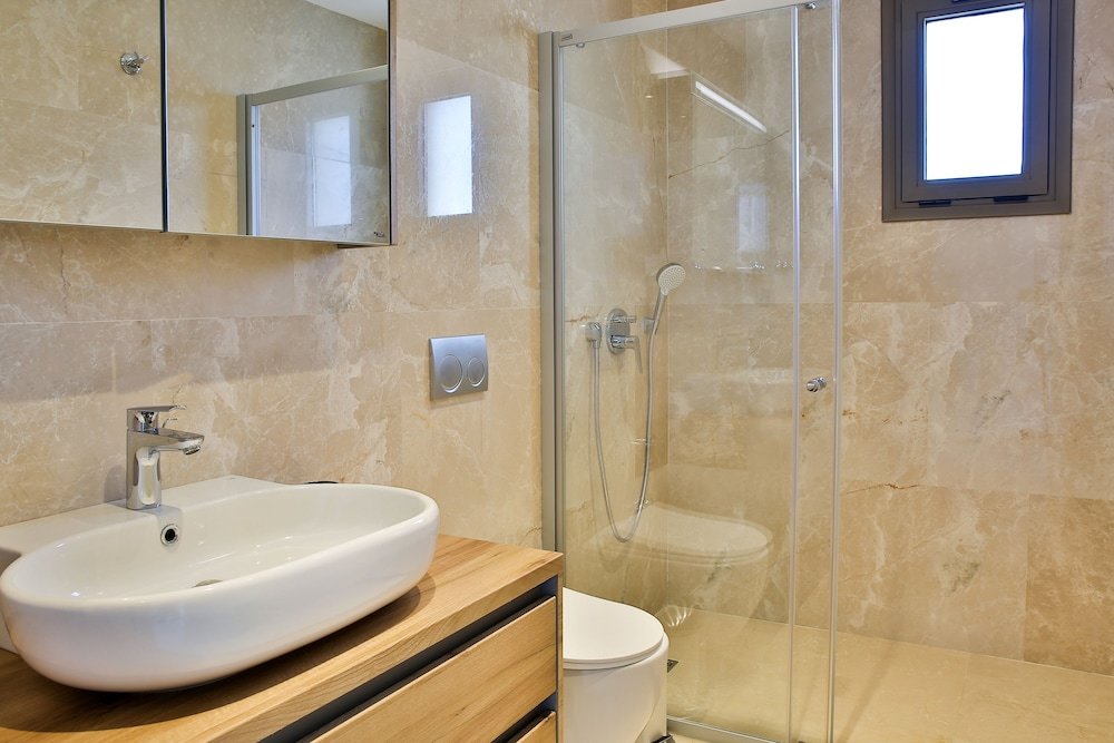 Яликавак: Important Group Villa Green
