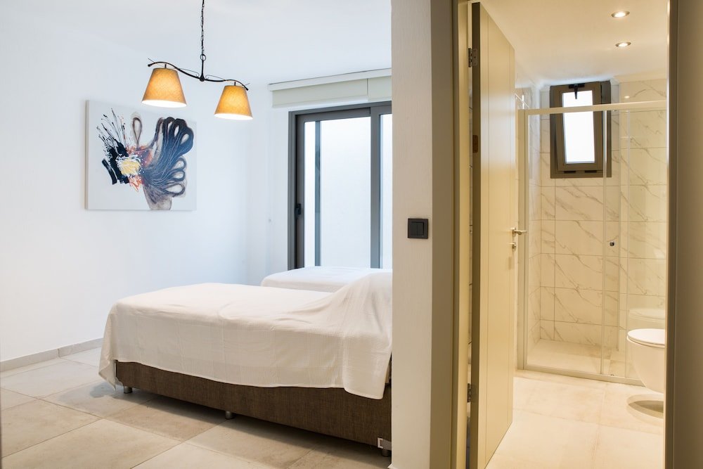 Яликавак: Important Group Villa Green