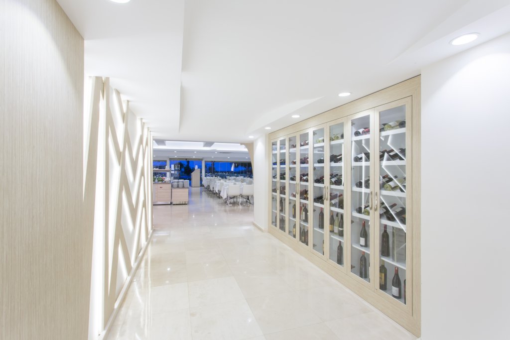 Анталья: Falcon Hotel