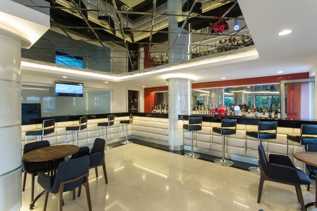 Анталья: Falcon Hotel