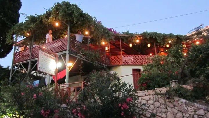 Патара: St. Nicholas Pension