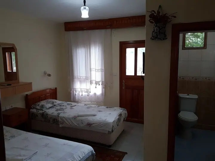 Патара: St. Nicholas Pension