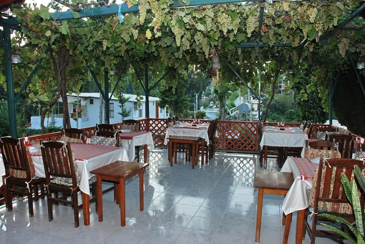 Патара: St. Nicholas Pension