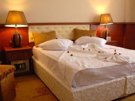 Мидьят: Grand Estel Hotel