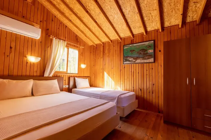 Чиралы: Caretta Caretta Pension