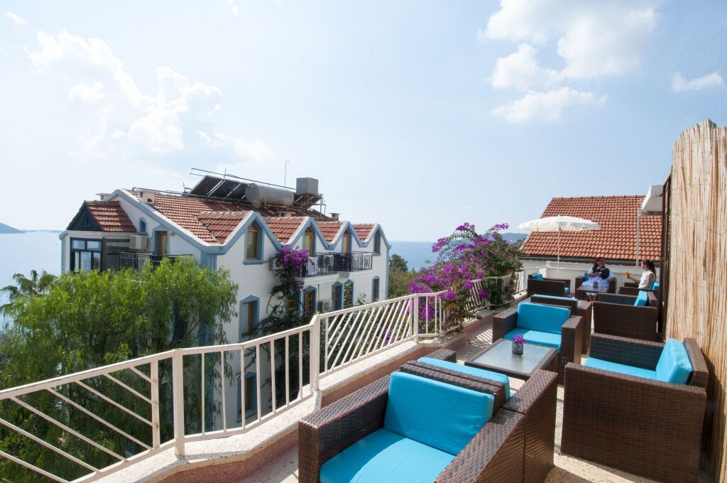 Каш: Kale Hotel