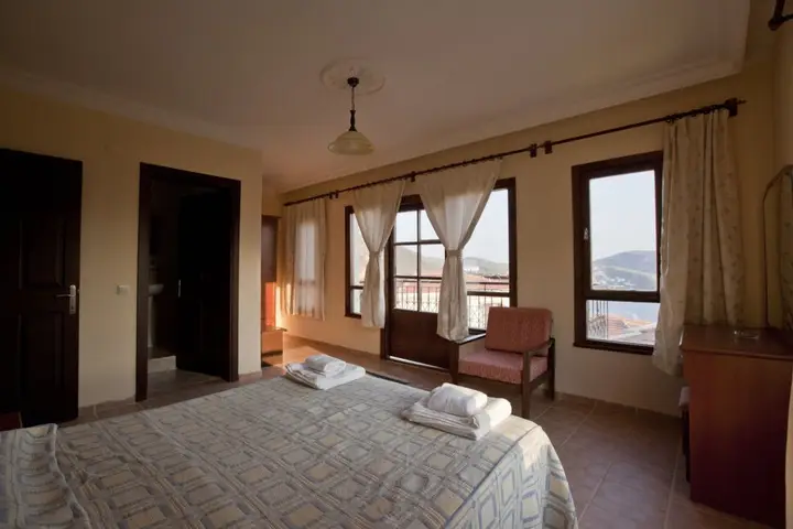 carousel image 4