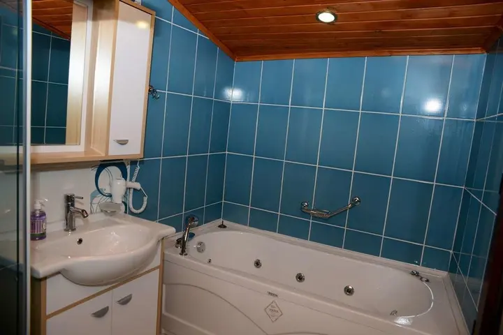 Каш: Nuri's Beach Bungalow