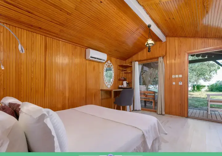 Чиралы: Бунгало Etenna Beach Bungalows