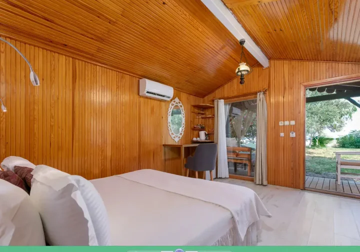 Чиралы: Бунгало Etenna Beach Bungalows