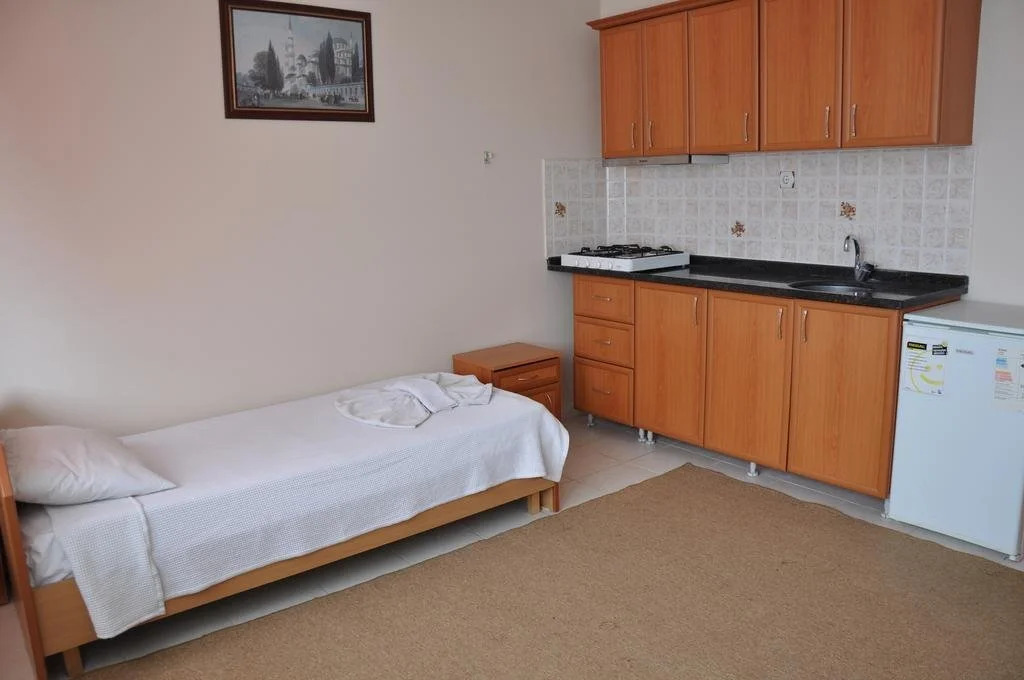 Эдремит: Gure Paris Hotel