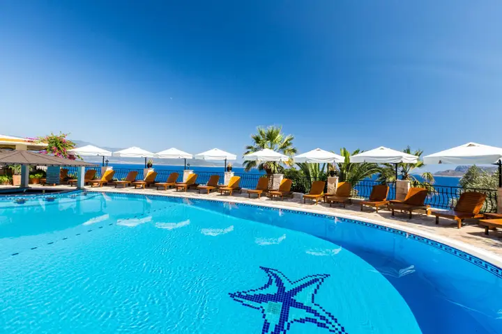 Каш: Hadrian Hotel