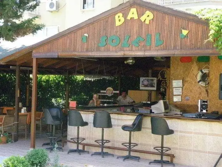 carousel image 4
