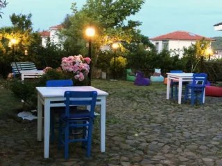 Айвалык: Cunda LaVie
