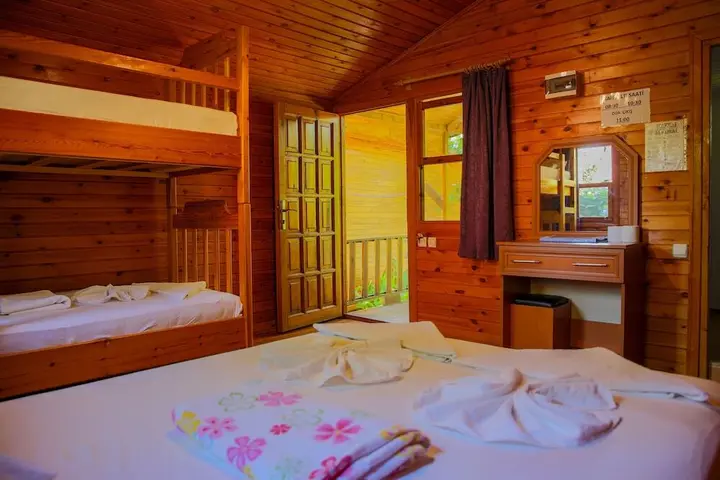 Адрасан: Duran Pansiyon Bungalow