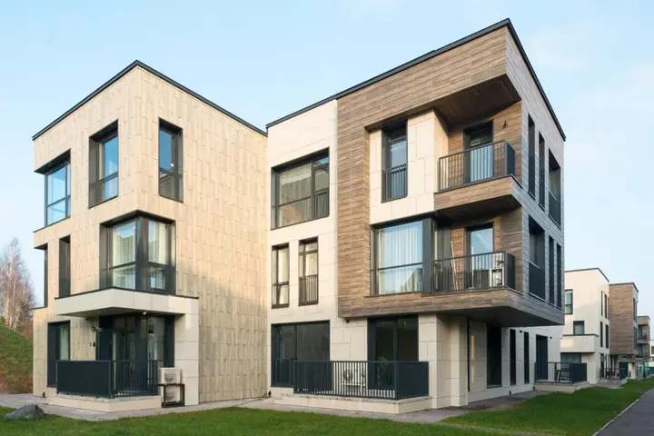 Сярьги: Уютные апартаменты FILIN HAUSE в Охта Парке
