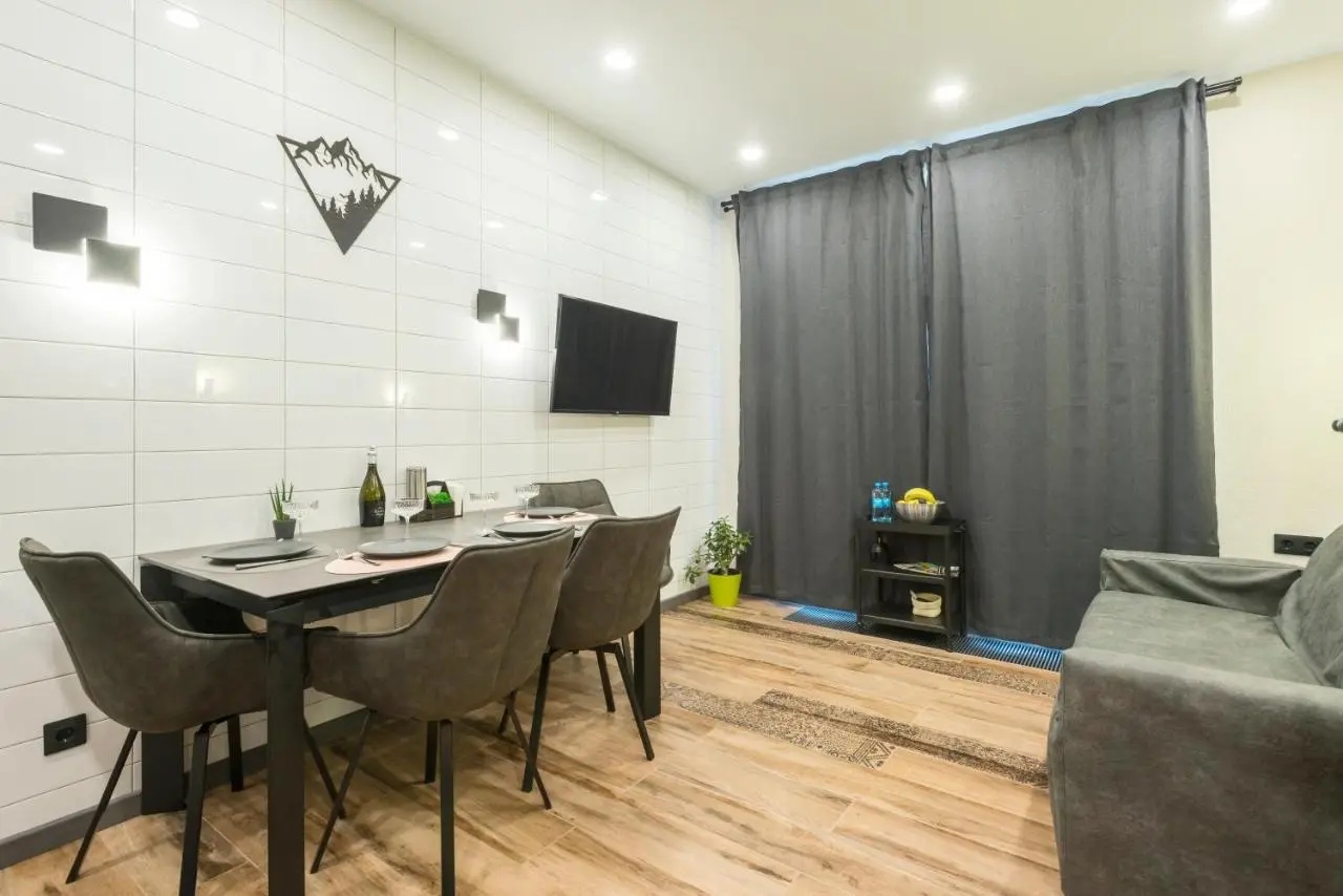 Сярьги: Уютные апартаменты FILIN HAUSE в Охта Парке
