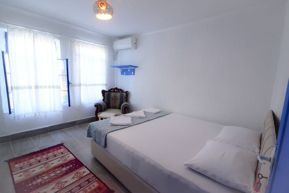 Айвалык: Ayvalik Moda Pansiyon
