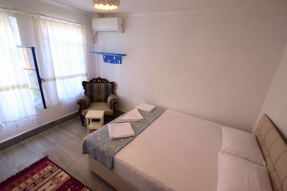 Айвалык: Ayvalik Moda Pansiyon