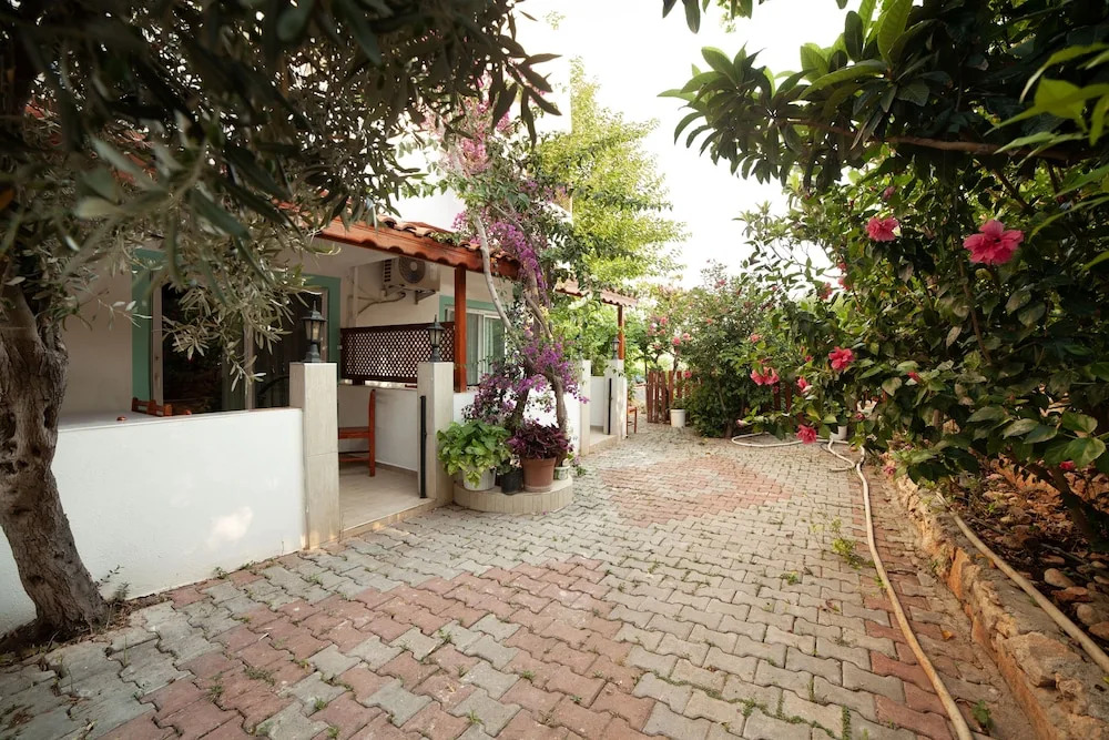 Патара: Zeybek 2 Pension & Apart