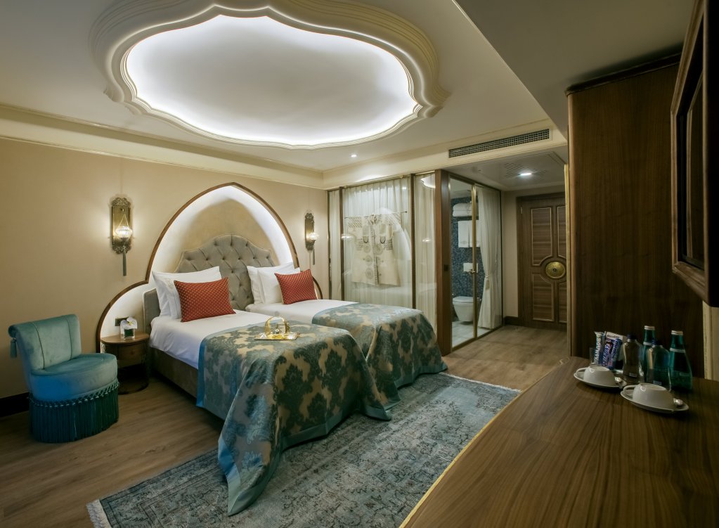 Стамбул: Отель Romance Istanbul