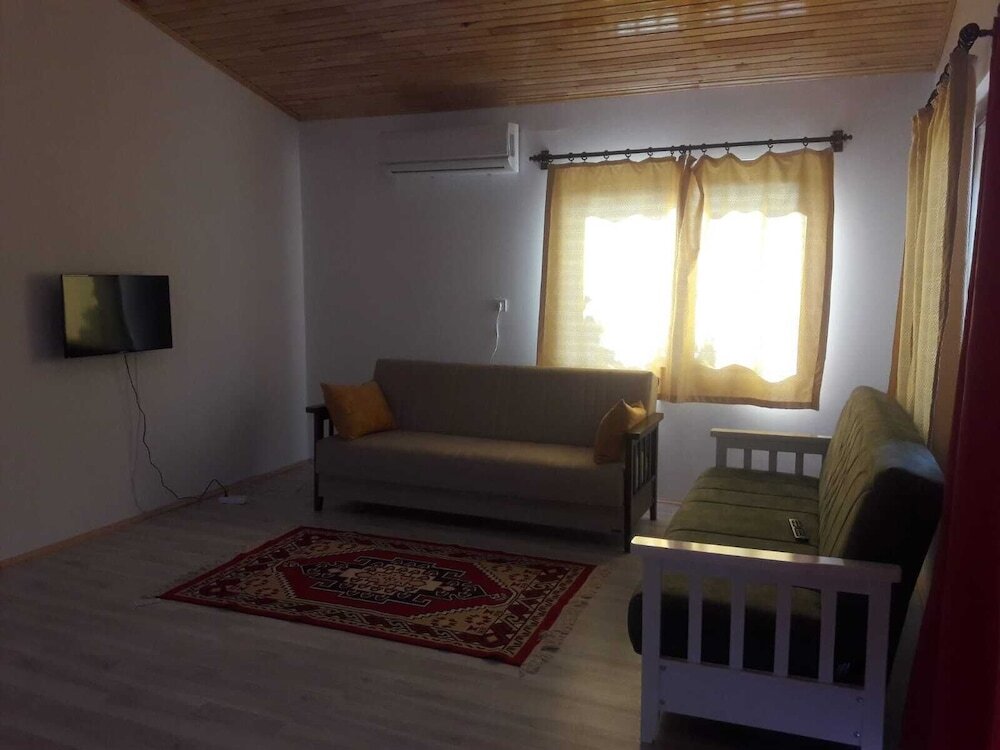 Чиралы: Cirali Zambak Villa