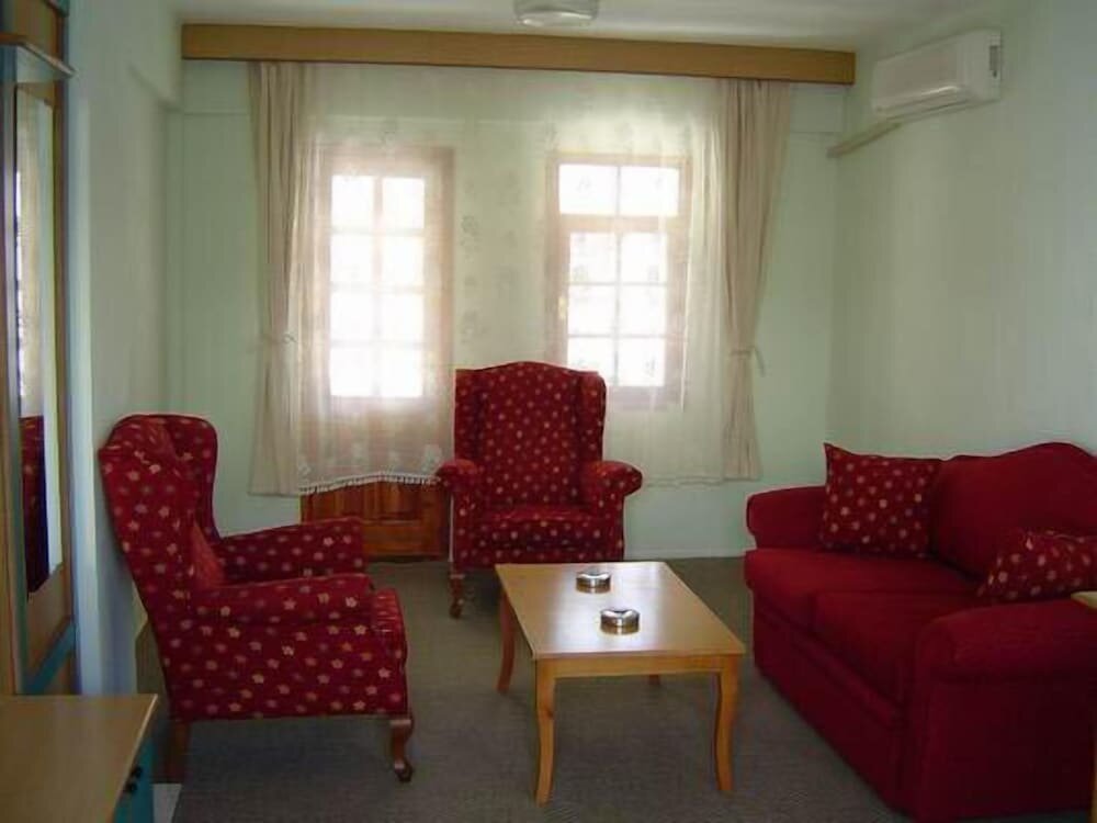 Кушадасы: The Palm Club Apart Otel