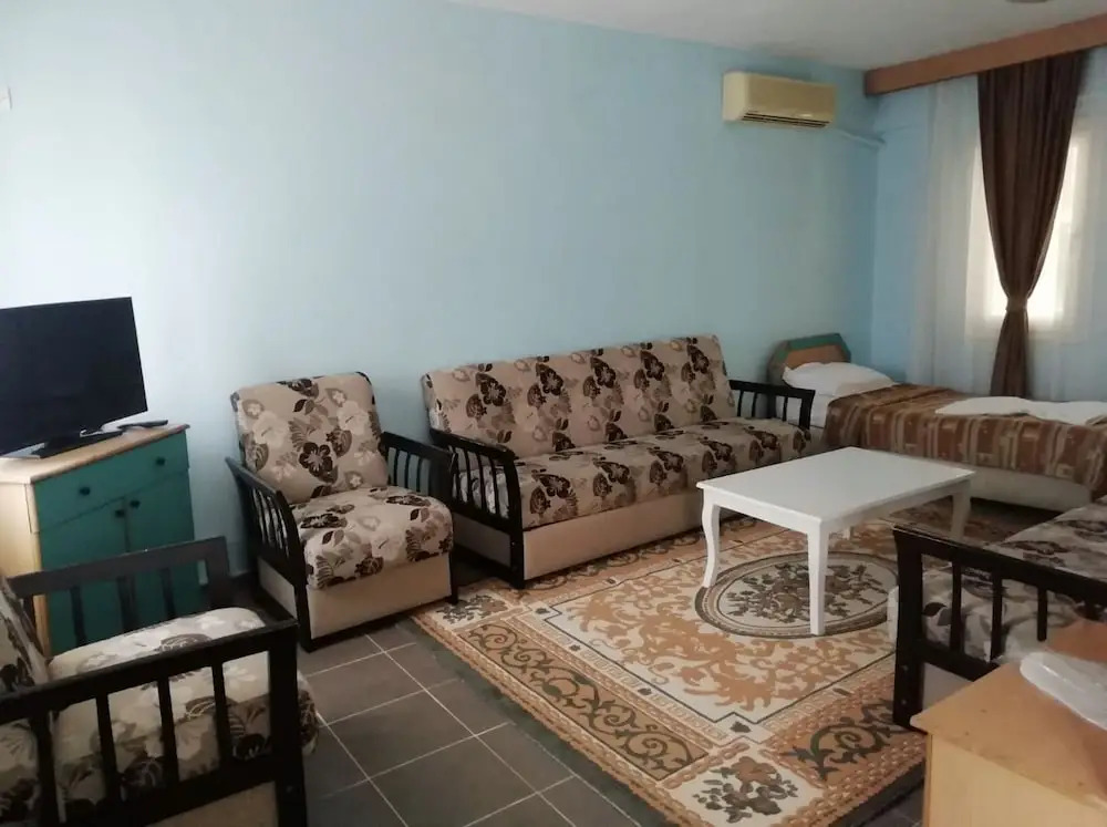 Кушадасы: The Palm Club Apart Otel