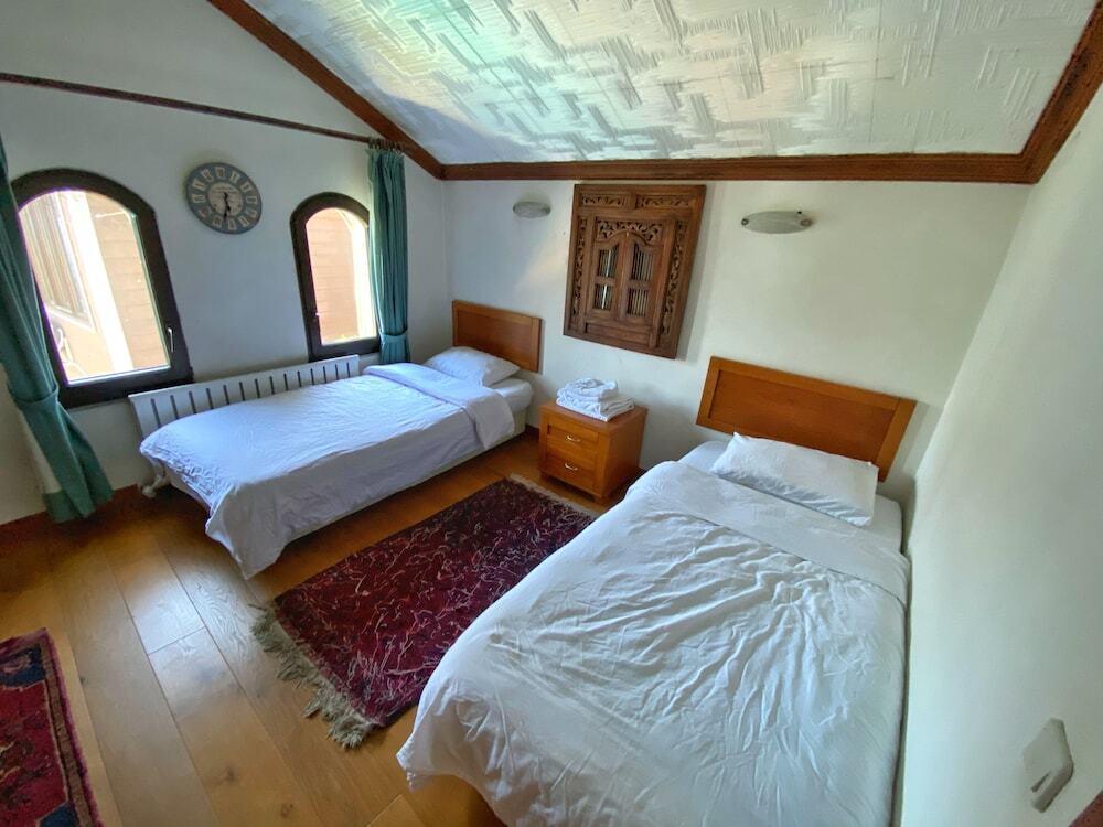 Увезпинар: Villa Atroa