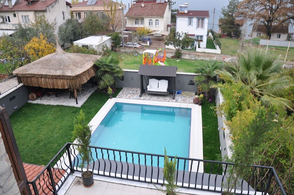 Увезпинар: Villa Atroa