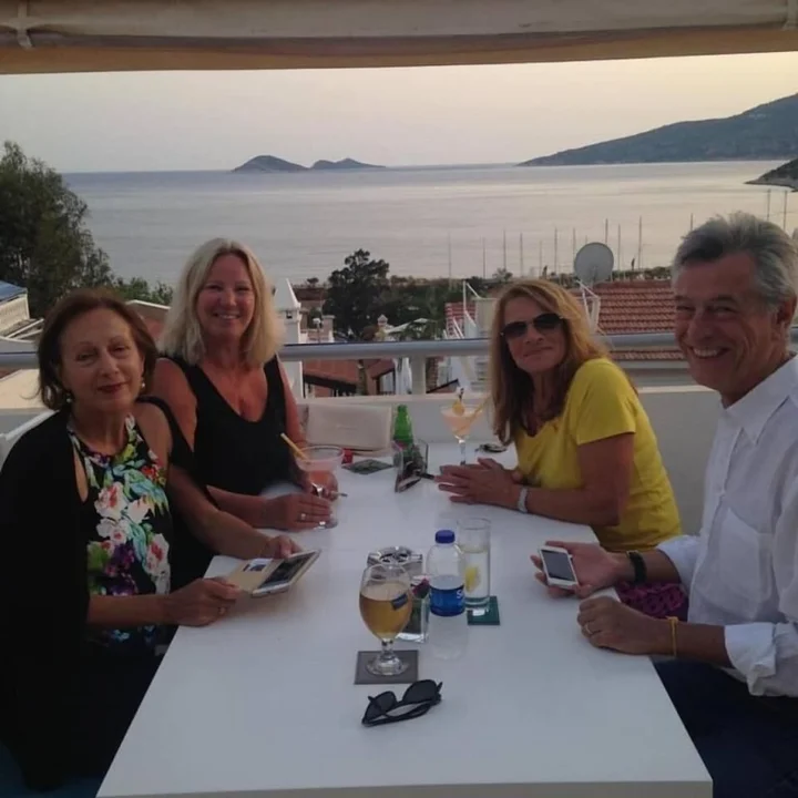 Калкан: The White House Kalkan