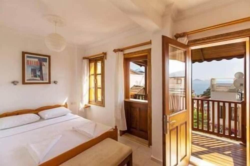 Калкан: The White House Kalkan