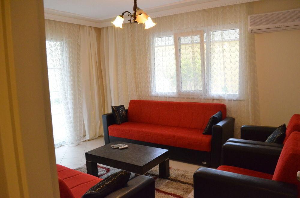 Айвалык: Zafer Pension
