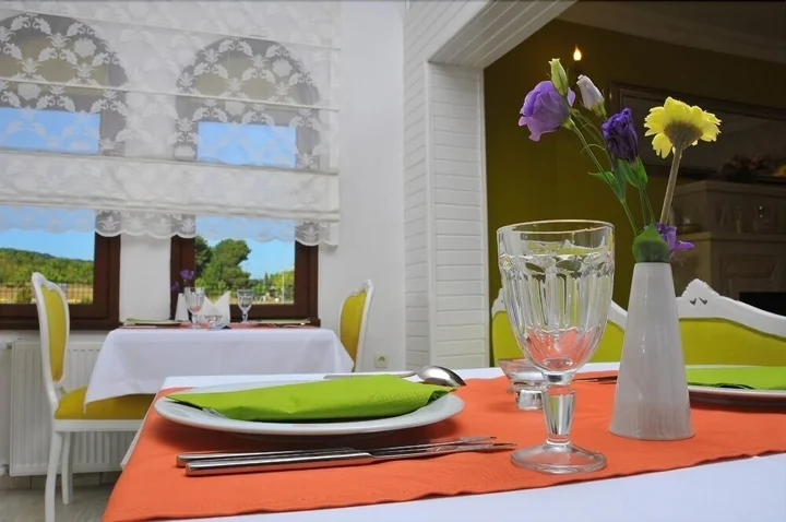 Сайл: Agva Inn Hotel