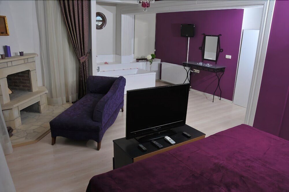 Сайл: Agva Inn Hotel
