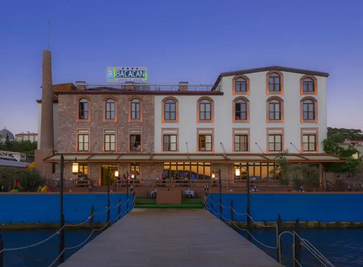 Айвалык: Bacacan Otel