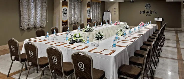 Конья: Selcuk Hotel