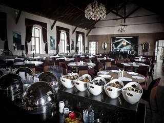 Муданья: Montania Special Class Hotel