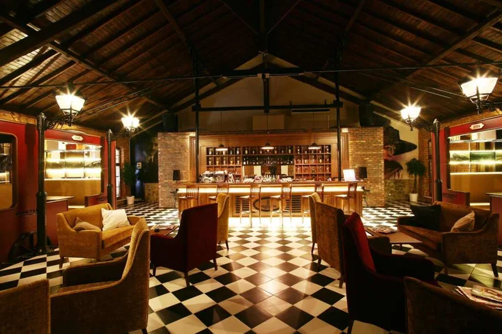 Муданья: Montania Special Class Hotel
