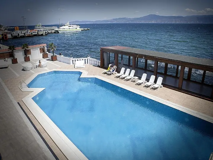 Муданья: Montania Special Class Hotel