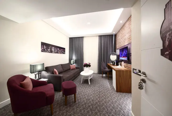 Муданья: Montania Special Class Hotel
