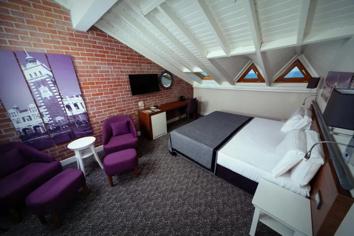 Муданья: Montania Special Class Hotel