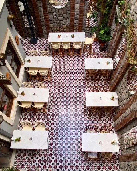 Измир: In House Hostel