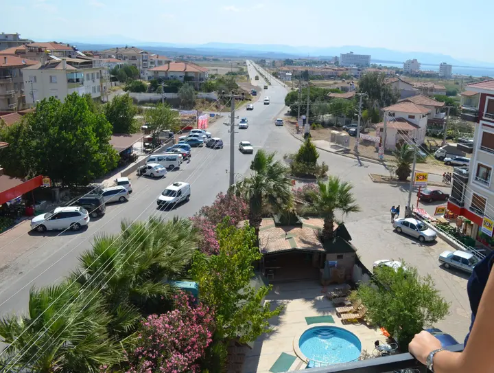 Айвалык: Megas Hotel