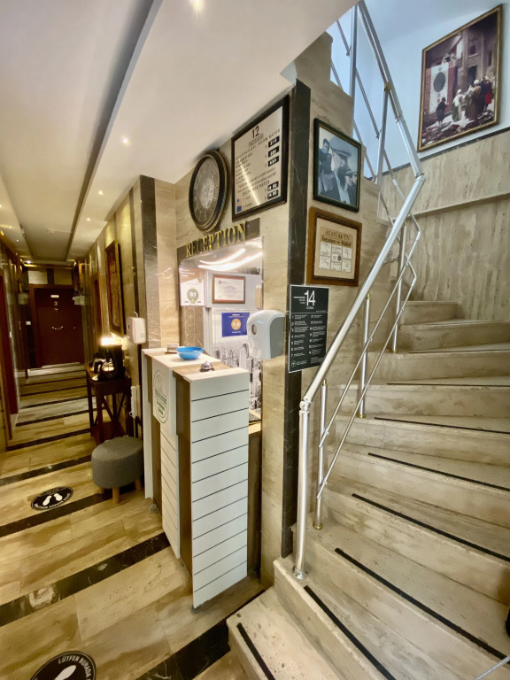 Чешмели: 12 Rooms Boutique Hotel