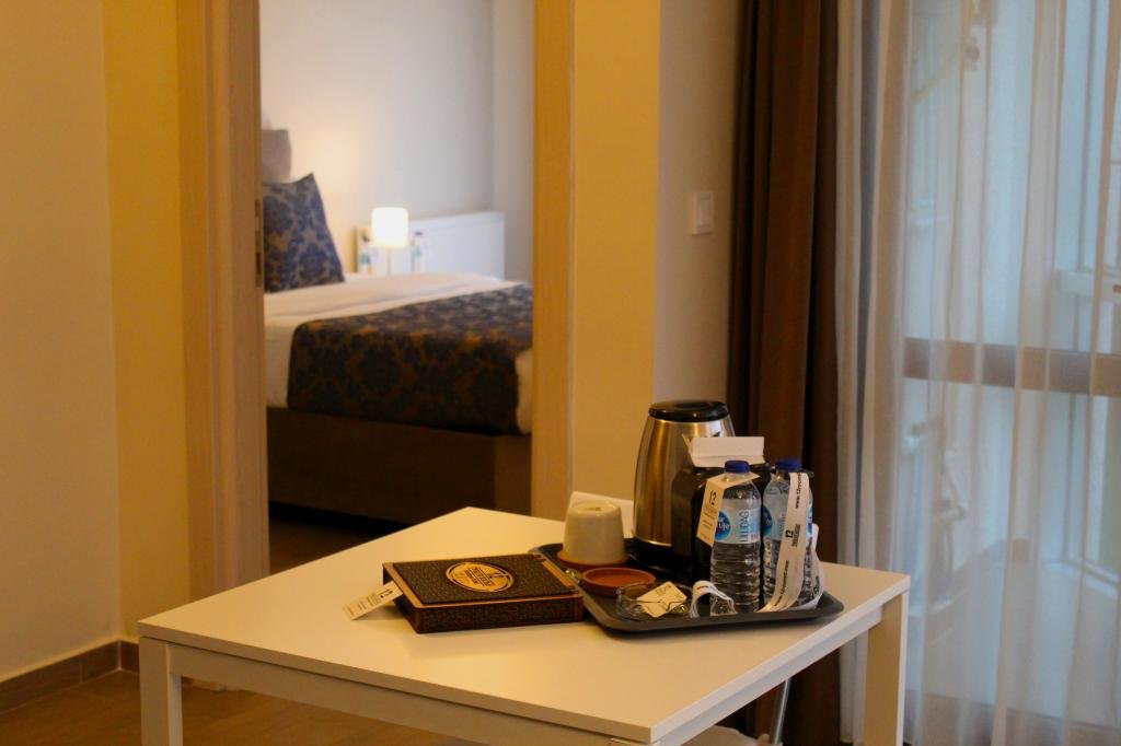 12 Rooms Boutique Hotel — фото 2