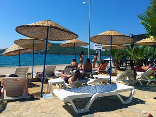 Гюверджинлик: Marvel Beach Hotel